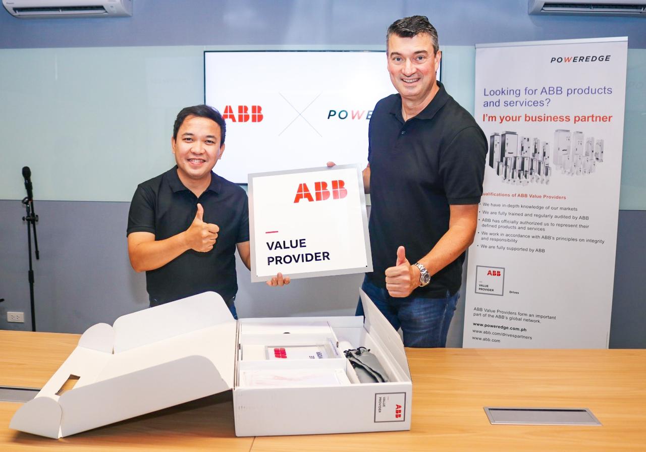 Poweredge's Lucien Magpantay and Joris Spanhoff